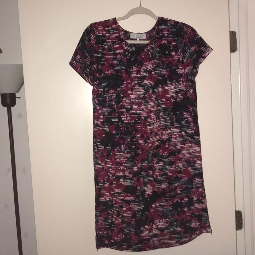 Wayf floral dress with zip up sides sz M